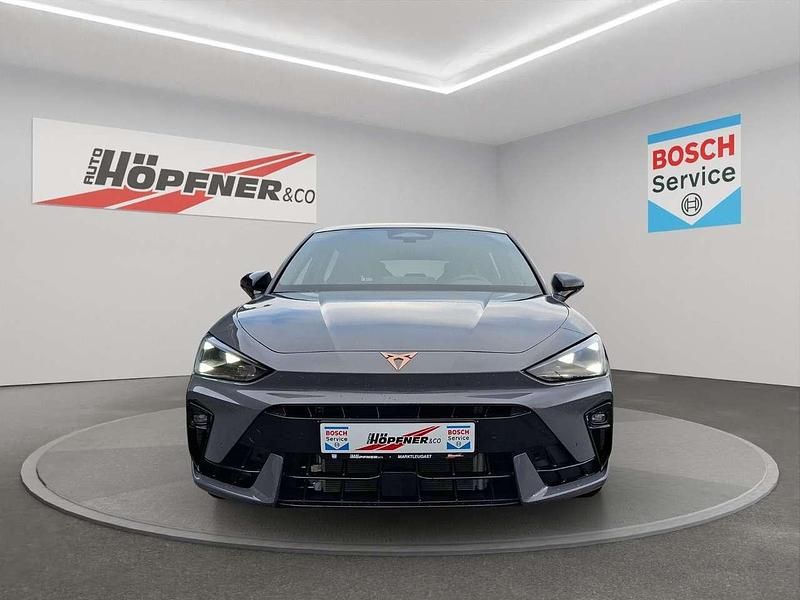 Neu Cupra Leon VZ 300 PS (220 kW) 2025 Grau Limousine