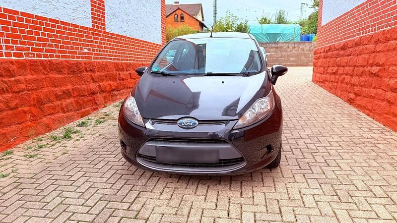 Gebraucht Ford Fiesta 75 PS (55 kW) 2010 Schwarz Kleinwagen