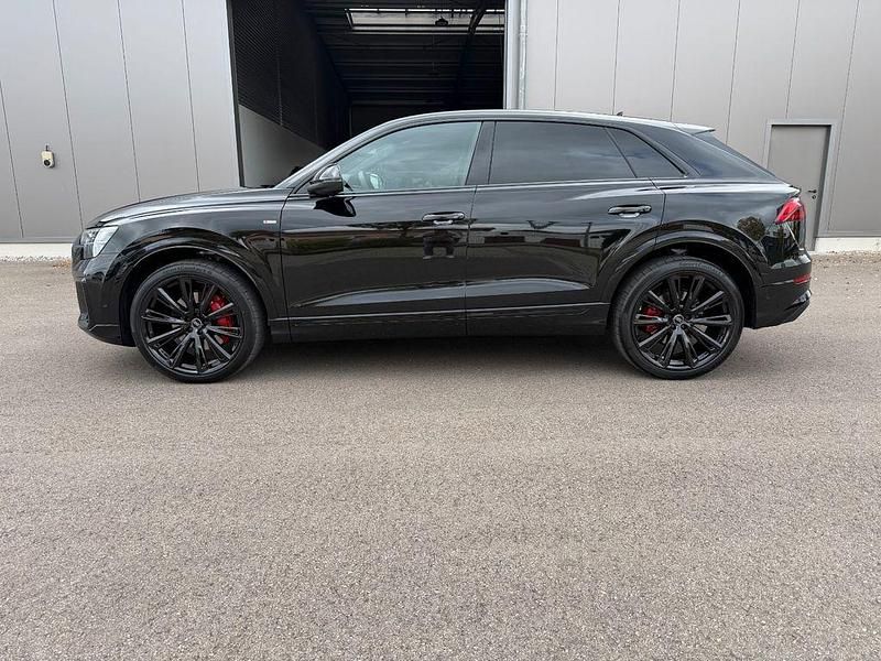 Neu Audi Q8 S-Line 286 PS (210 kW) 2026 Schwarz SUV