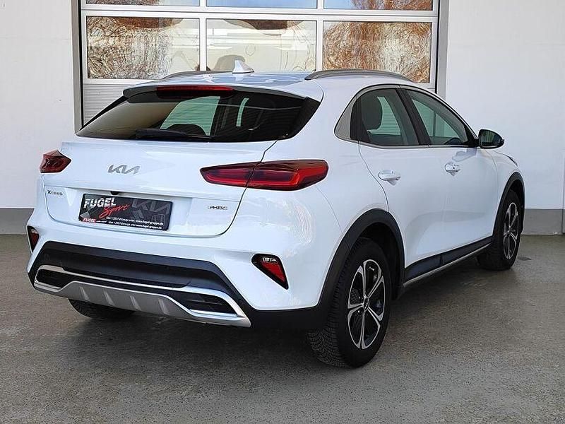 Gebraucht Kia XCeed 141 PS (103 kW) 2022 Weiß SUV
