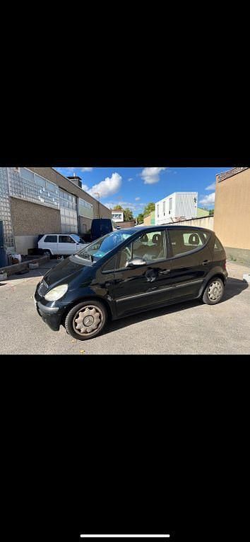 Schwarz Gebraucht 2004 Mercedes A140 Classic Van / Kleinbus | 1.300 € (Fairer Preis) - Bild 1/4