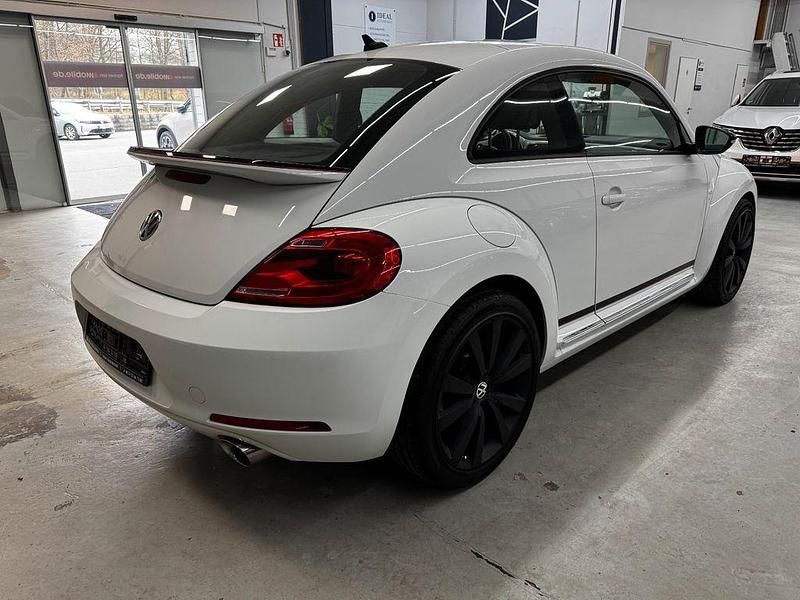 Gebraucht VW Beetle Sport 200 PS (147 kW) 2011 Weiß Kleinwagen
