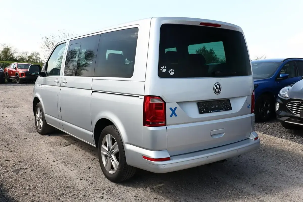 Gebraucht VW Multivan Comfortline 204 PS (150 kW) 2018 Reflexsilber metallic Van / Kleinbus