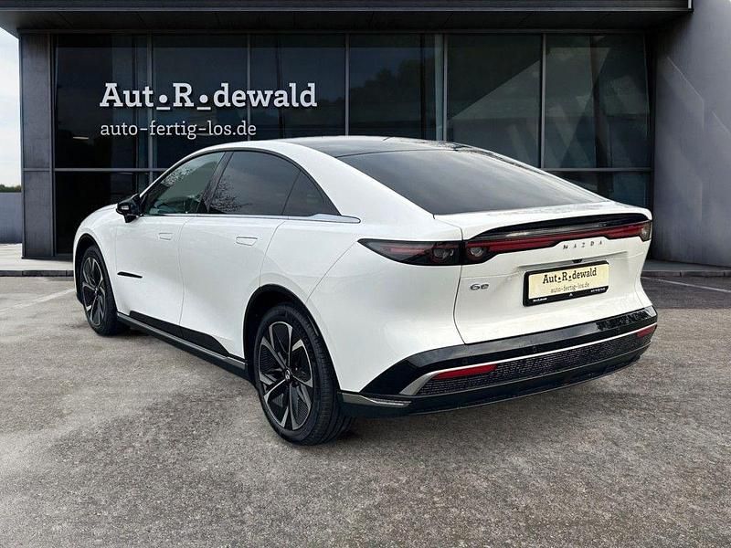 Neu Mazda 6e Takumi-Line 189 kW (258 PS) 2026 Crystal white pearl metallic Limousine