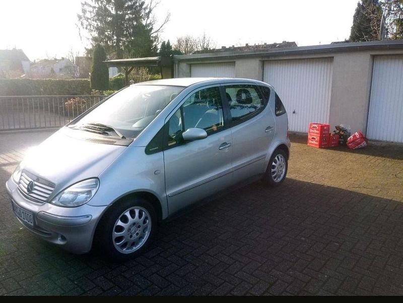 Grau Gebraucht 2003 Mercedes A170 Elegance Van / Kleinbus | 2.000 € (Fairer Preis) - Bild 1/2