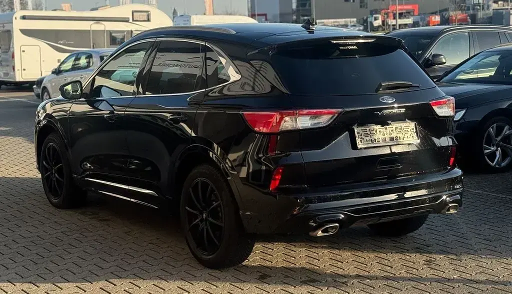 Gebraucht Ford Kuga Vignale 190 PS (139 kW) 2022 Agate black SUV
