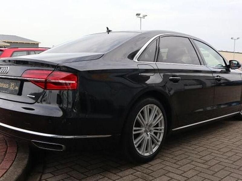 Gebraucht Audi A8 Ambiente 262 PS (192 kW) 2016 Andere Limousine