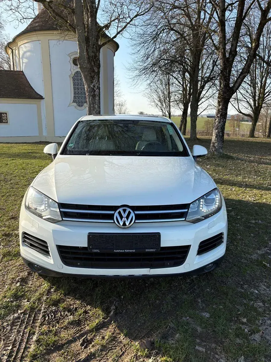 Gebraucht VW Touareg 239 PS (175 kW) 2011 Beige SUV