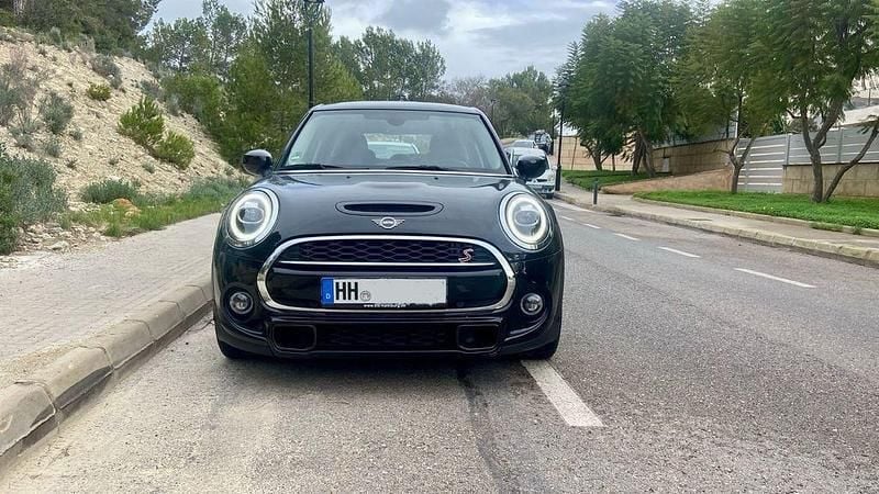 Schwarz Gebraucht 2020 Mini Cooper S Kleinwagen | 24.000 € (Etwas zu teuer) - Bild 1/4