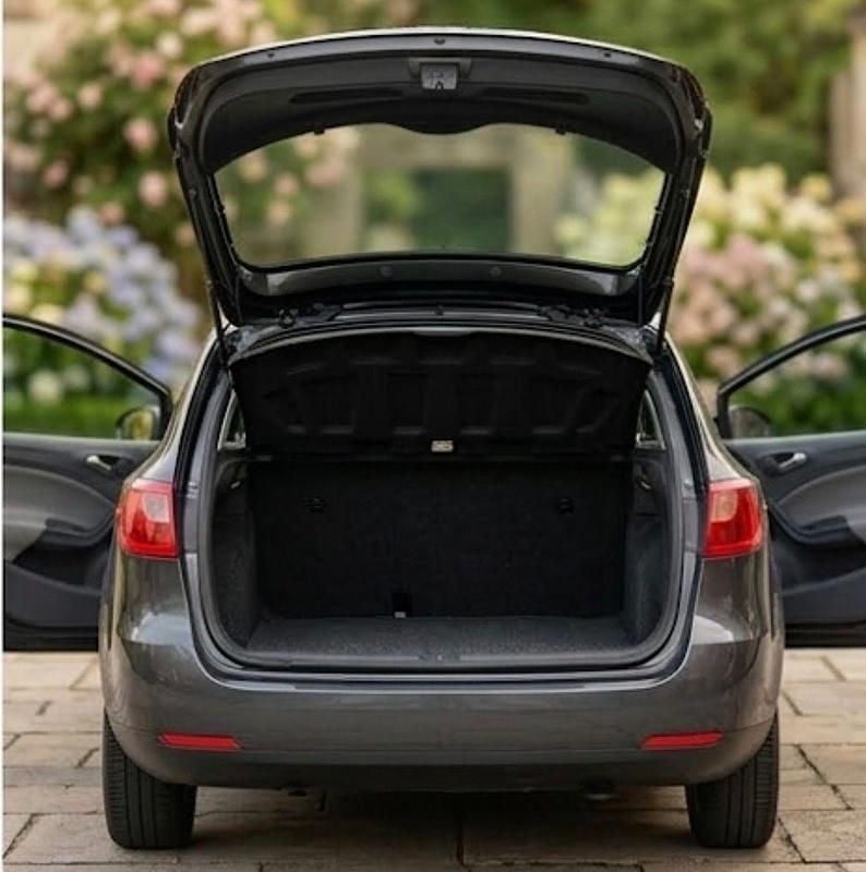 Gebraucht Seat Ibiza ST 69 PS (50 kW) 2011 Grau Kombi