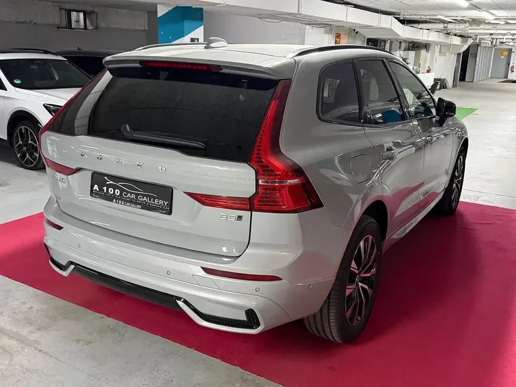 Second-hand Volvo XC60 Plus 250 CP (183 kW) 2025 Gri SUV