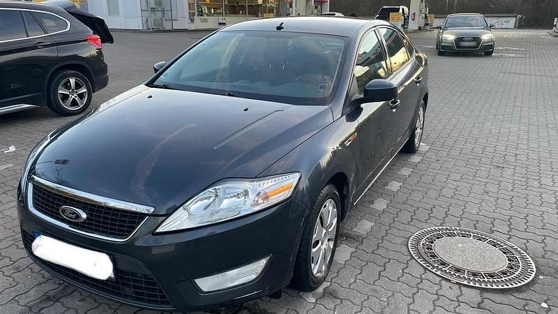 Gebraucht Ford Mondeo 140 PS (102 kW) 2007 Blau Limousine