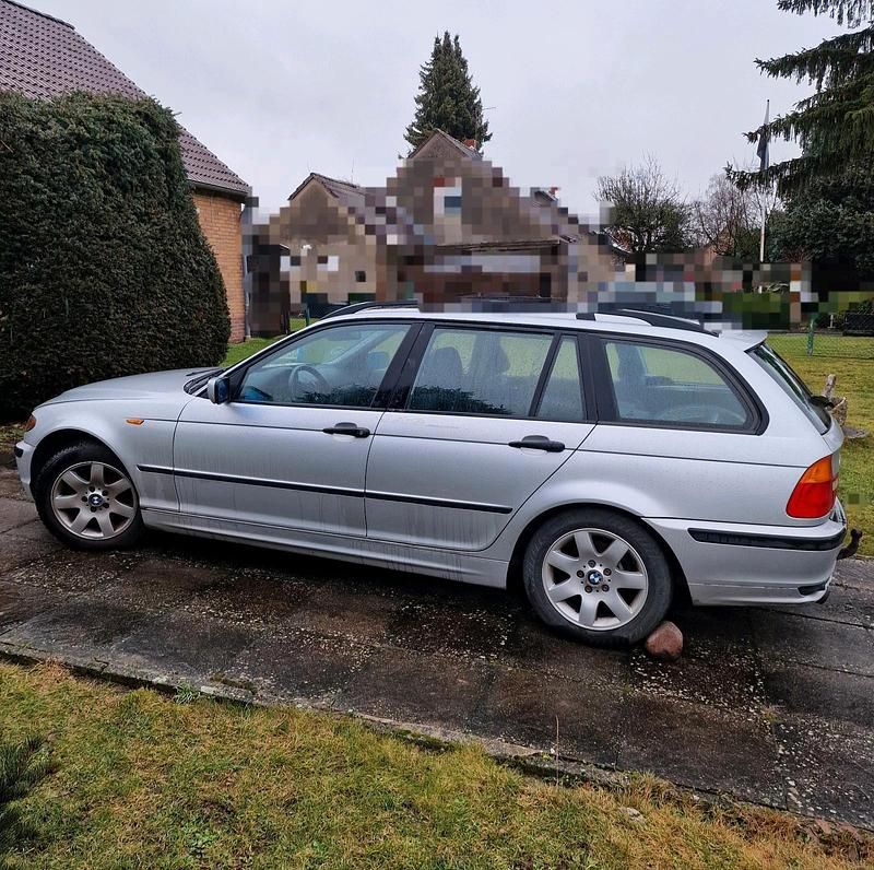 Gebraucht BMW 318 143 PS (105 kW) 2003 Silber Kombi