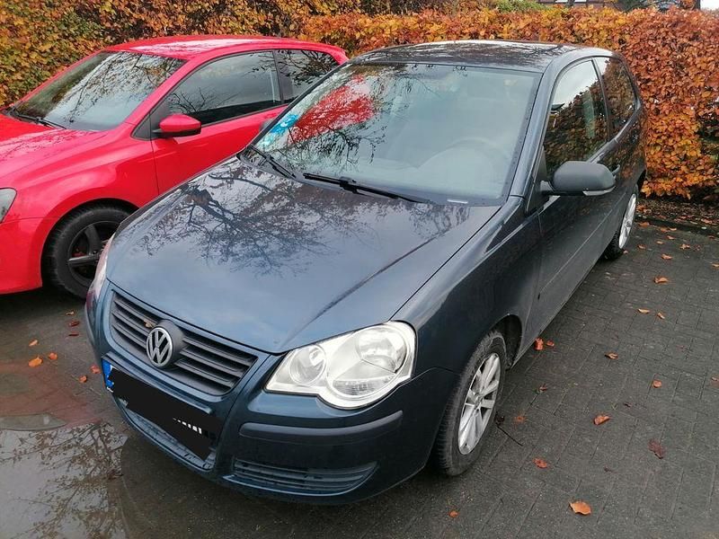 Blau Gebraucht 2007 VW Polo Limousine | 2.300 € (Guter Preis) - Bild 1/4