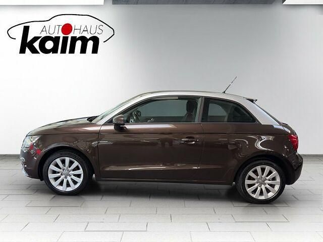 Używany Audi A1 Ambition 90 KM (66 kW) 2011 Brązowy Hatchback