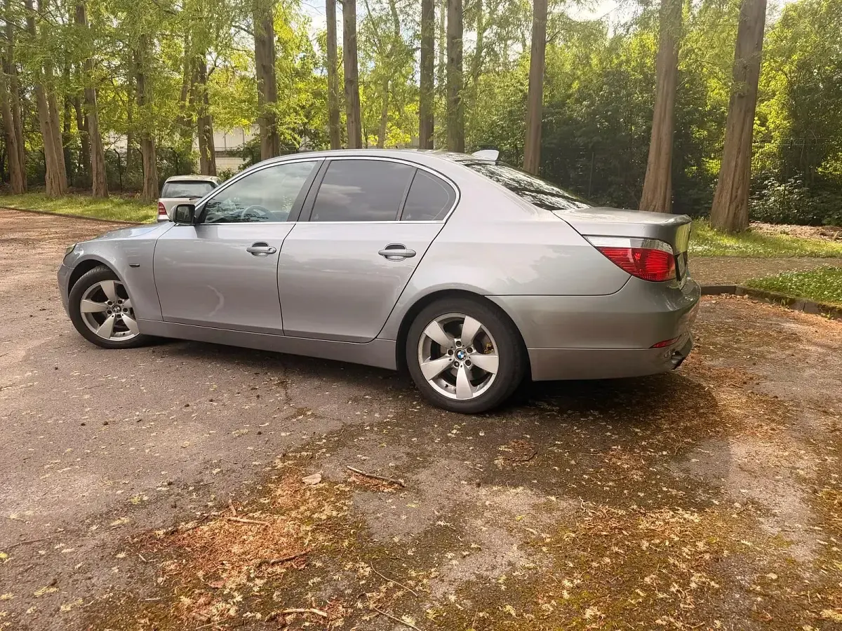 Usata BMW 520 170 CV (125 kW) 2004 Grigio Berlina