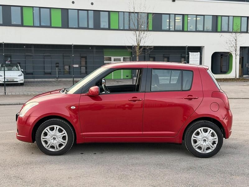 Gebraucht Suzuki Swift 93 PS (68 kW) 2007 Rot Kleinwagen