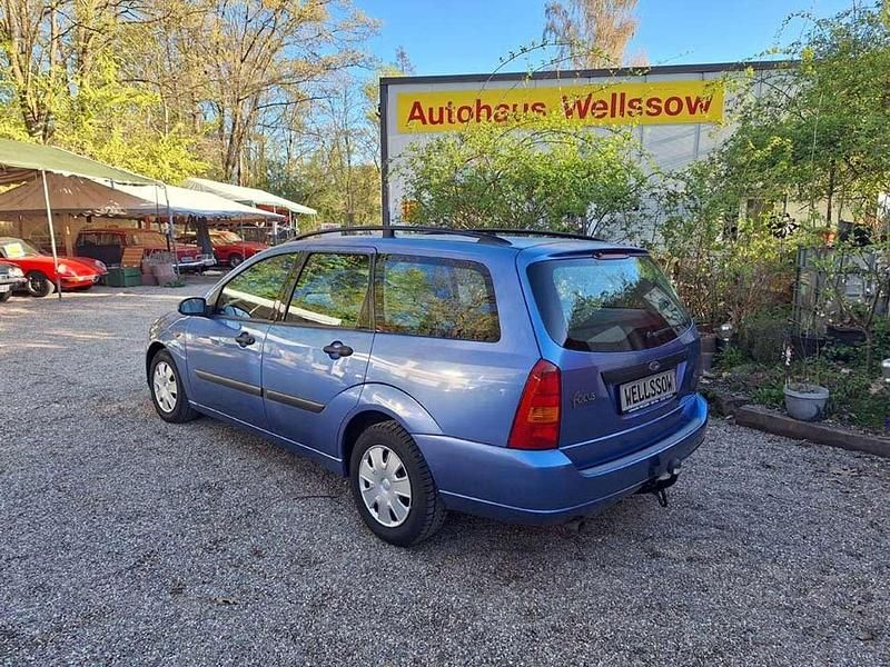 Second-hand Ford Focus 116 CP (85 kW) 1999 Albastru Break