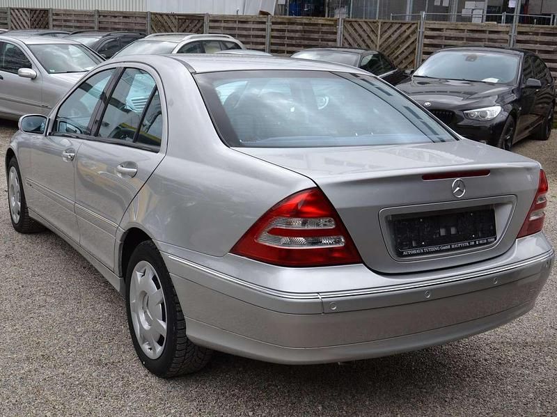 Gebraucht Mercedes C240 170 PS (125 kW) 2003 Brillantsilber  metalliclack Limousine