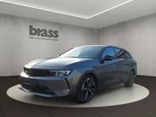 Vulkan grau (metallic) Gebraucht 2023 Opel Astra Elegance Kombi | 20.950 € (Fairer Preis) - Bild 1/4