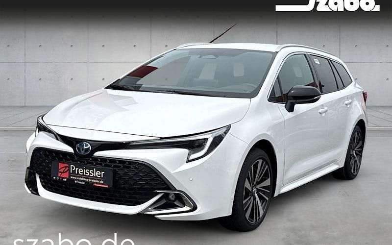 Neu Toyota Corolla 180 PS (132 kW) 2025 Weiß Kombi