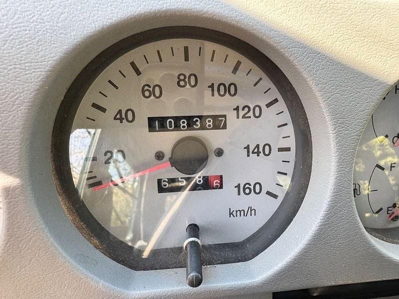 Usado Suzuki Samurai 69 HP (50 kW) 2003 Verde SUV