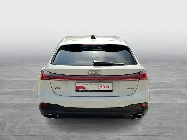 Gebraucht Audi A5 Sport 204 PS (150 kW) 2025 Weiß Kombi
