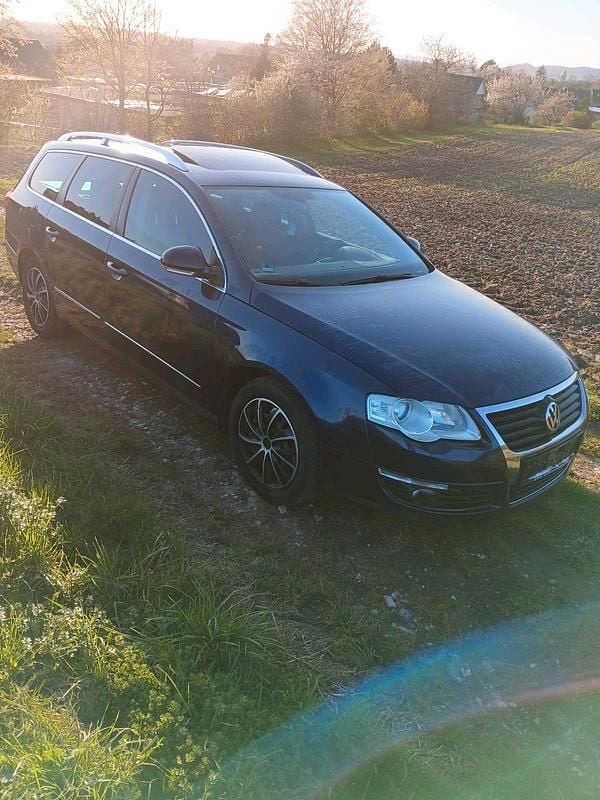Gebraucht VW Passat 140 PS (102 kW) 2008 Blau Kombi