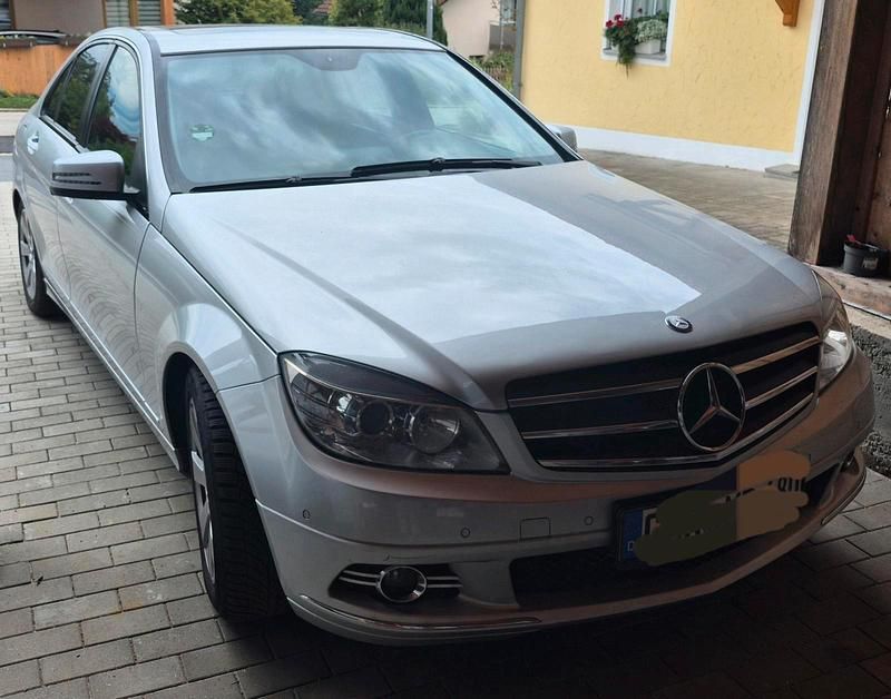 Silber Gebraucht 2007 Mercedes C230 Limousine | 6.649 € (Fairer Preis) - Bild 1/4