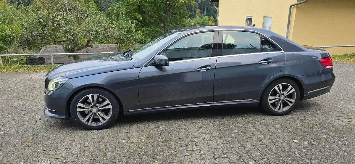 Gebraucht Mercedes E350 Avantgarde 258 PS (189 kW) 2015 Grau Limousine