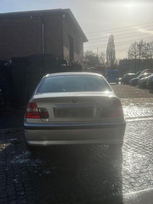 Gebraucht BMW 325 192 PS (141 kW) 2002 Grau Limousine