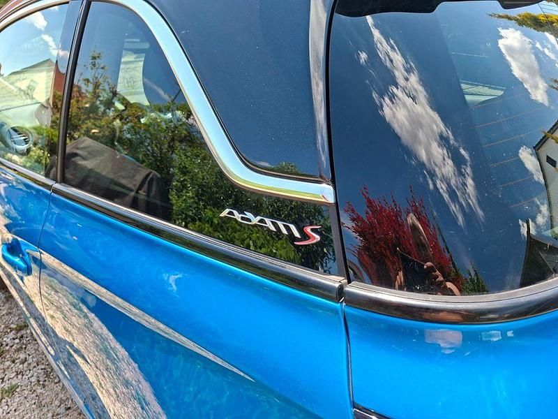 Blau Gebraucht 2015 Opel Adam S Kleinwagen | 9.600 € (Fairer Preis) - Bild 1/4