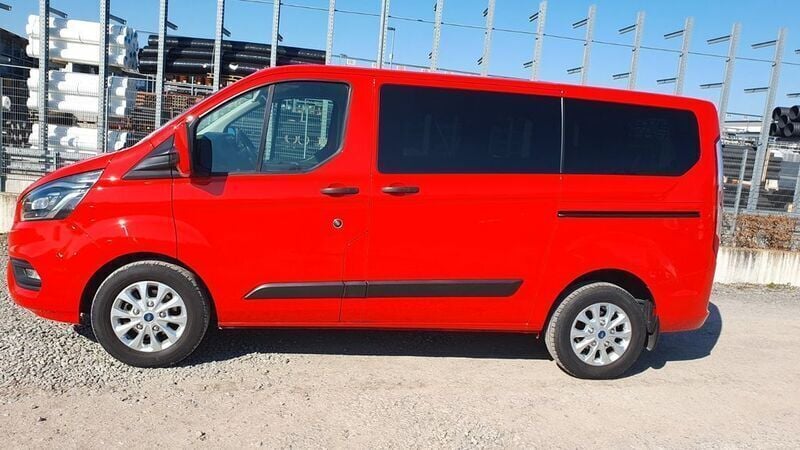 Rot Gebraucht 2019 Ford Transit Custom Van / Kleinbus | 22.500 € (Etwas zu teuer) - Bild 1/4