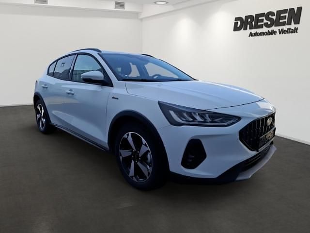 Gebraucht Ford Focus Active X 155 PS (114 kW) 2023 Frostweiß Limousine