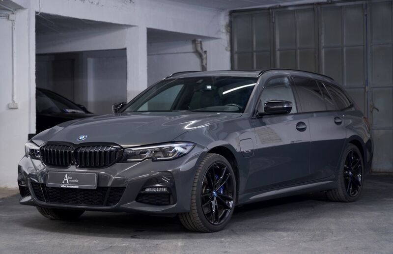 Dravitgrau metallic Gebraucht 2022 BMW 330e M Sport Kombi | 39.990 € (Etwas zu teuer) - Bild 1/4