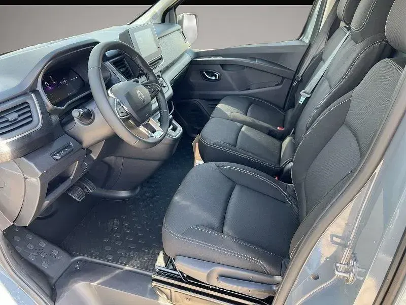 Neu Renault Trafic 170 PS (125 kW) 2025 Manufacturer