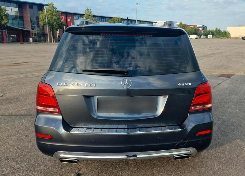 Gebraucht Mercedes GLK220 170 PS (125 kW) 2014 Andere farben SUV