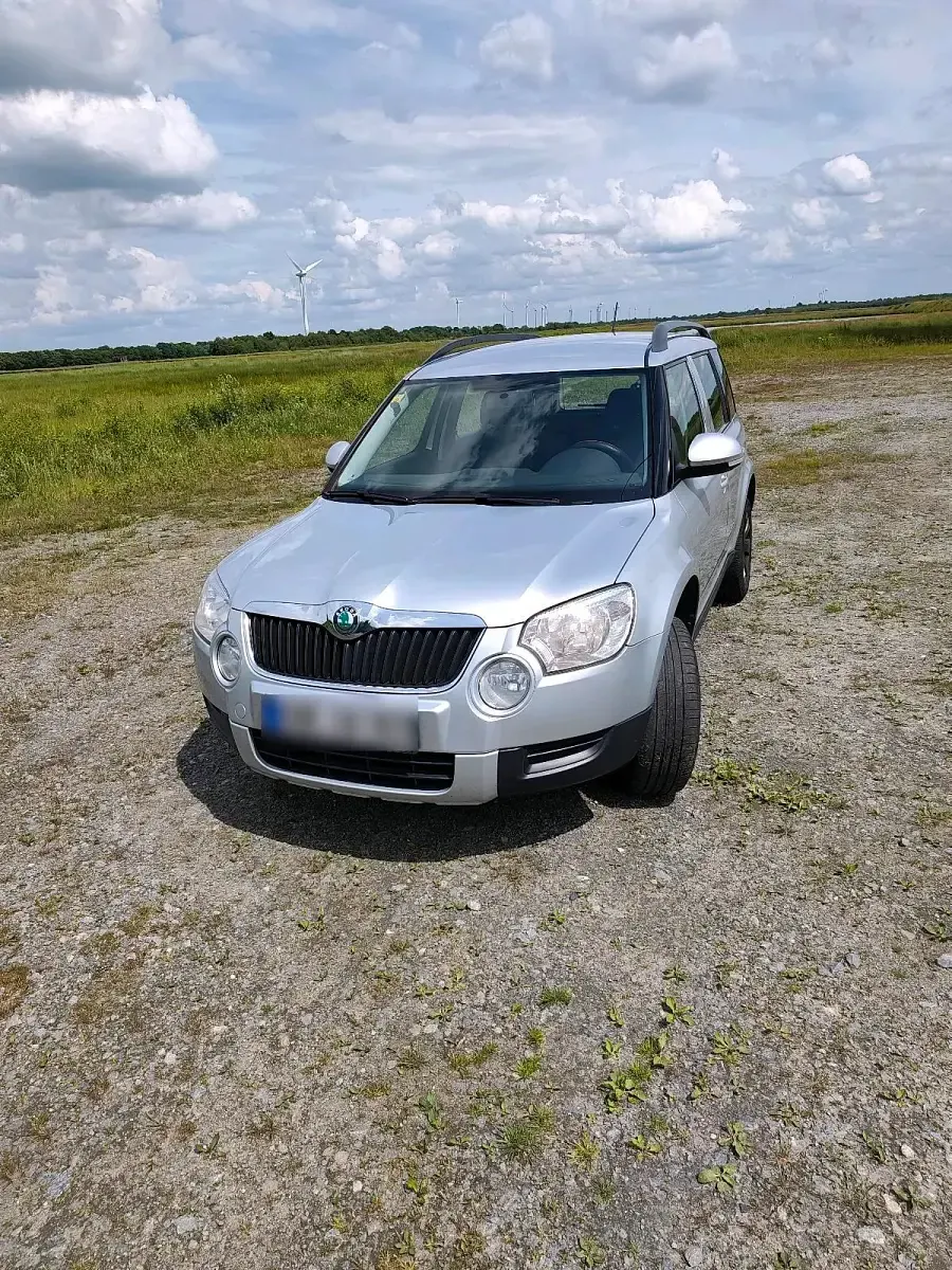 Gebraucht Skoda Yeti 110 PS (80 kW) 2013 Silber SUV