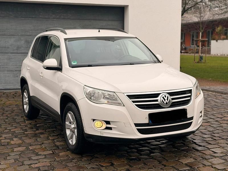 Gebraucht VW Tiguan 140 PS (102 kW) 2011 Weiß SUV