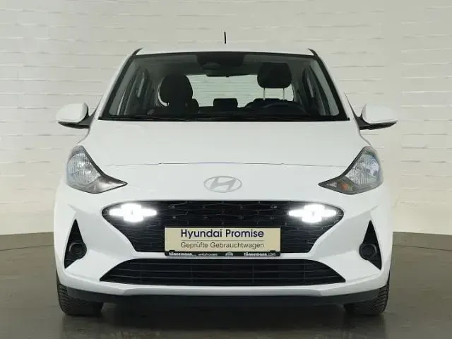 Gebraucht Hyundai i10 Trend 79 PS (58 kW) 2025 Atlas white Kleinwagen