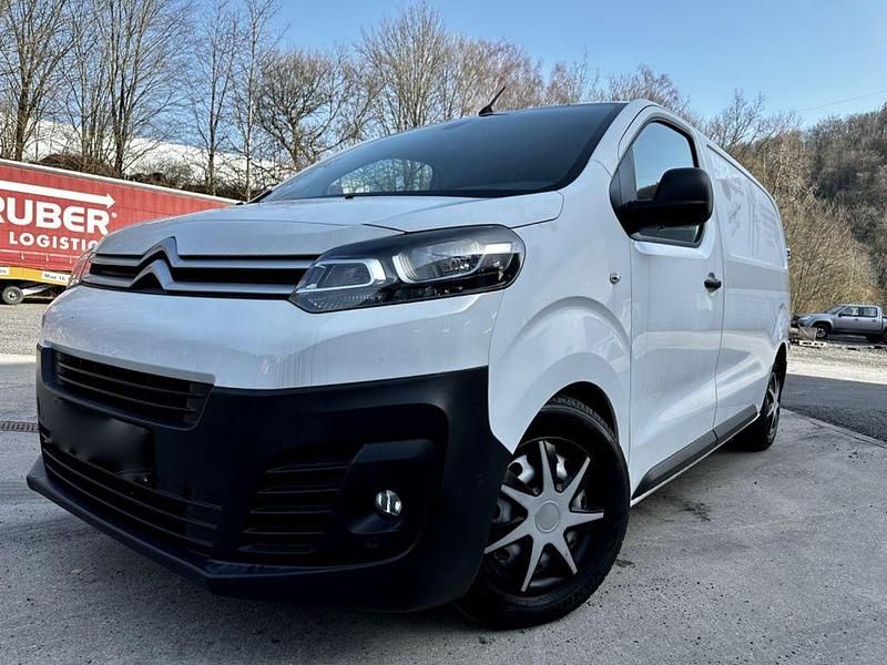 Second-hand Citroën Jumpy Business Class 116 CP (85 kW) 2017 Alb Monovolum