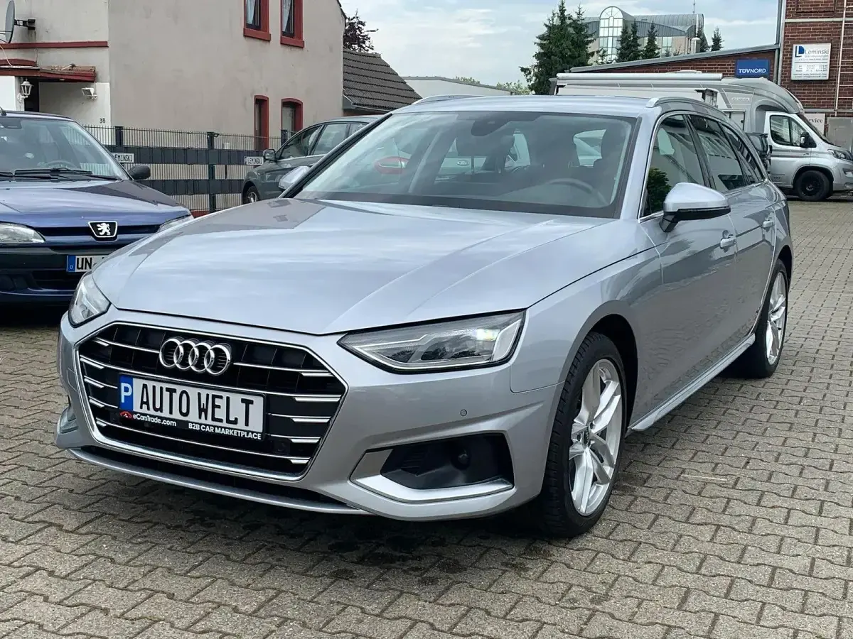 Gebraucht Audi A4 Advanced 204 PS (150 kW) 2021 Silber Kombi