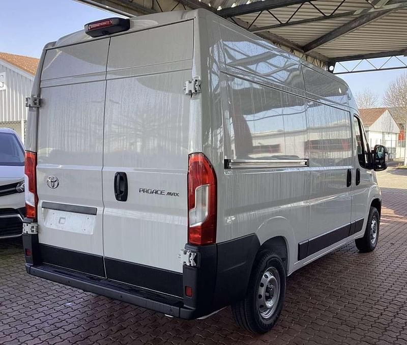 Neu Toyota Proace 140 PS (102 kW) 2026 Other Van / Kleinbus