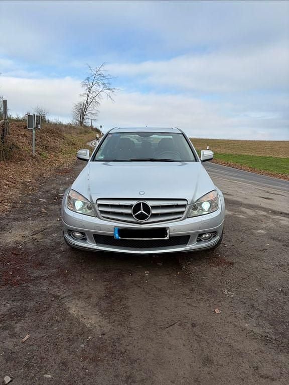 Silber Gebraucht 2007 Mercedes C200 Avantgarde Limousine | 3.500 € (Superpreis) - Bild 1/4