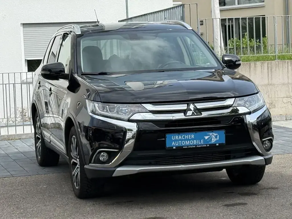 Gebraucht Mitsubishi Outlander Top 150 PS (110 kW) 2016 Schwarz SUV
