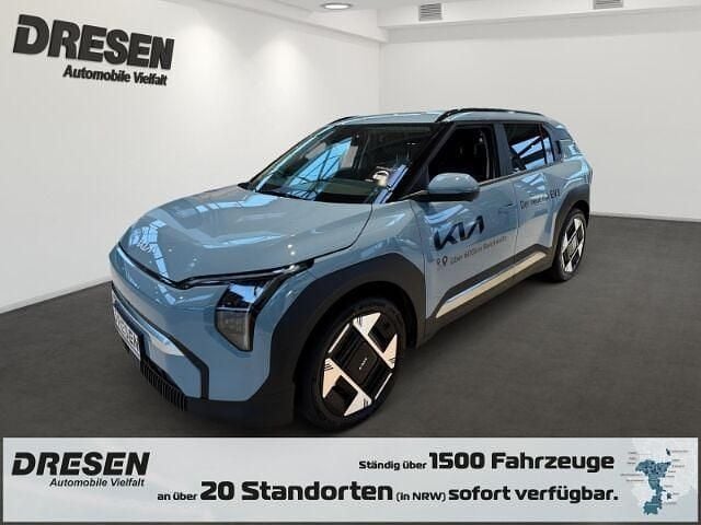 Blau Gebraucht 2024 Kia EV3 4 SUV | 39.480 € (Superpreis) - Bild 1/4