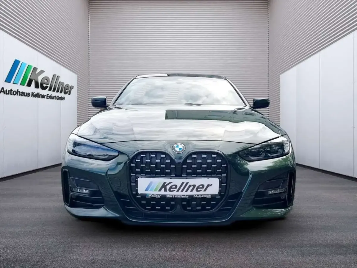 Gebraucht BMW 430 M Sport 286 PS (210 kW) 2024 Sanremo green met. Coupé