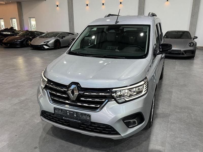 Neu Renault Kangoo 131 PS (96 kW) 2025 Grau Van / Kleinbus