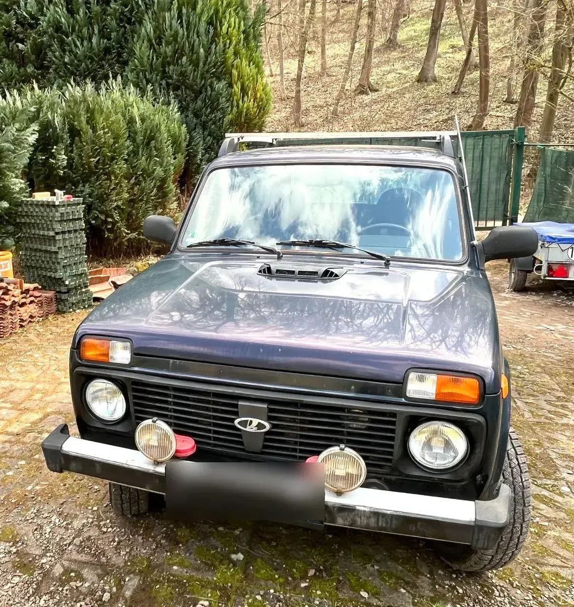 Second-hand Lada niva 83 CP (61 kW) 2012 Verde SUV