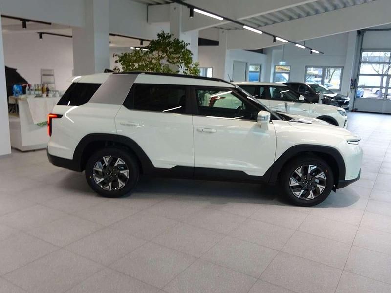 Neu Ssangyong (KGM) Torres 204 PS (150 kW) 2026 Grand white SUV
